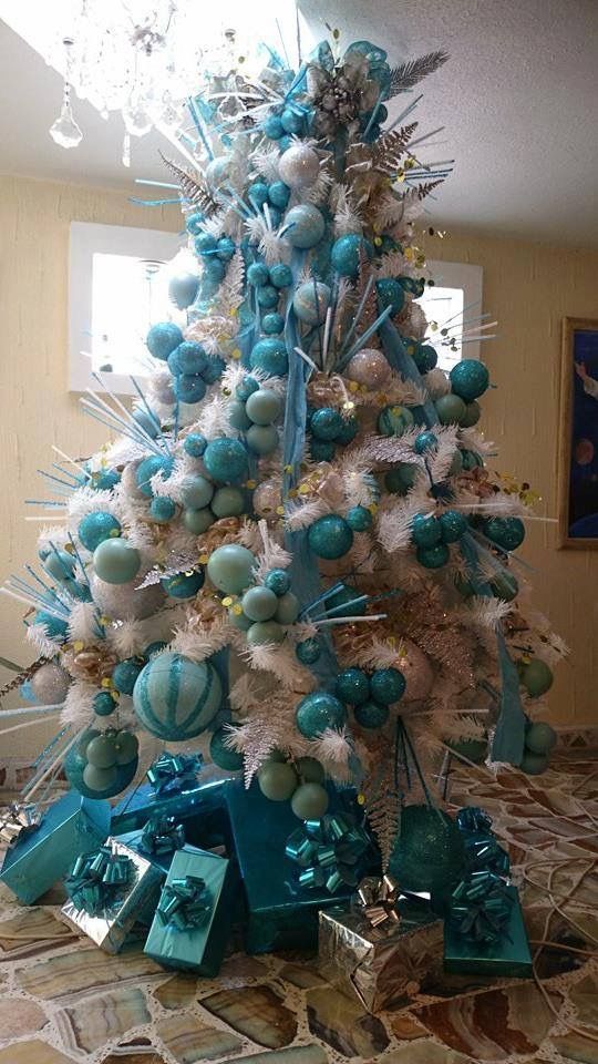 Blue and white christmas tree